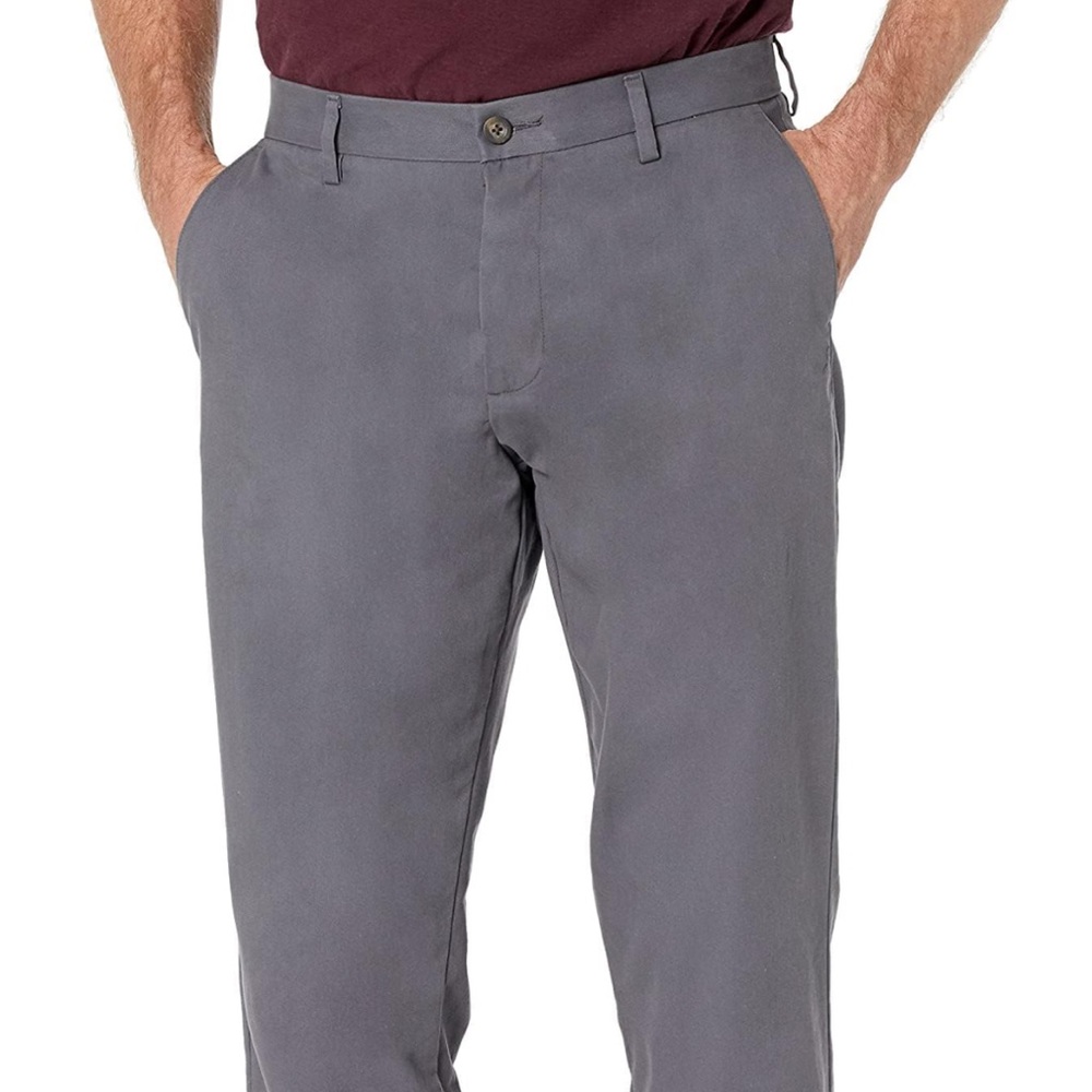Amazon Essentials Gray Classic Fit Chino Pants Wrinkle Resistant 31x32